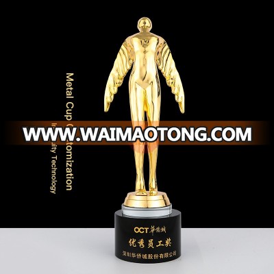 Wholesale RTS Customize Gold Plated Man Statue Metal Trophy Cup With Black Crystal Base For Skate Competition Mementos